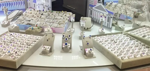 Ювелірний магазин "925 Silver Jewellery" ("925 Срібні прикраси") — фото 1
