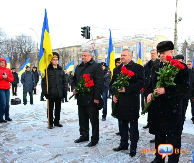 На Черкащині розпочалися урочисті заходи з нагоди Дня Соборності та Свободи України — фото 3