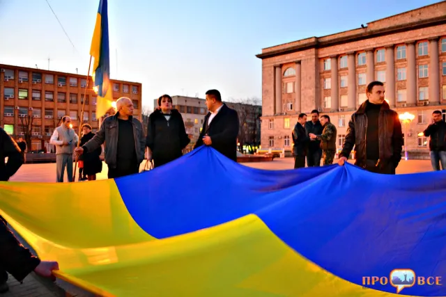 У Черкасах вшанували пам’ять Небесної Сотні (Фоторепортаж) + (Відео) — фото 6