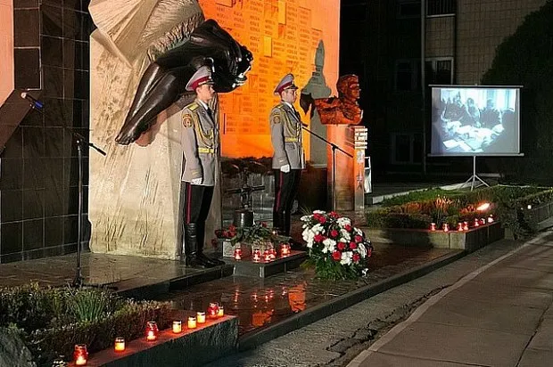 У Черкасах вшанували пам'ять загиблих під час чорнобильської трагедії (Фото) — фото 1