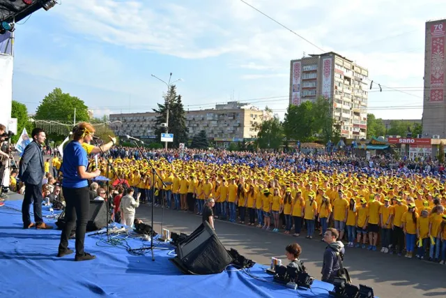 У Черкасах встановили рекорд України з присідання (Фоторепортаж) + (Відео) — фото 3