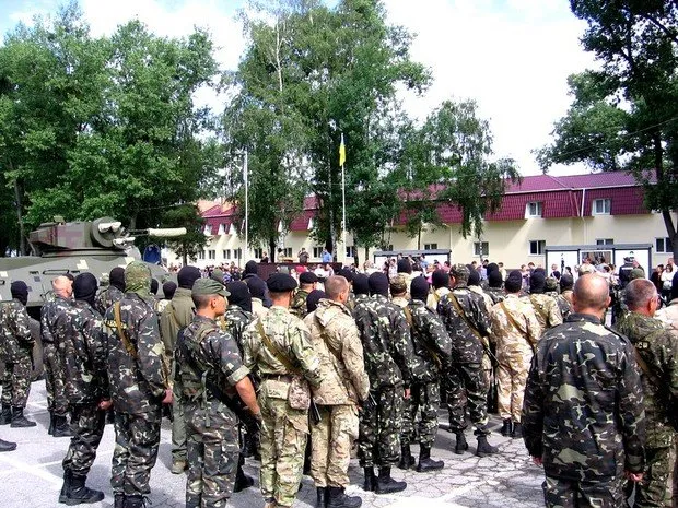 15 черкащан склали присягу на вірність українському народу і вирушають на Схід (Фото) — фото 1