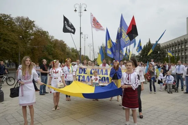 Близько півтисячі черкасців узяли участь у Марші патріотів (Фото) + (Відео) — фото 2